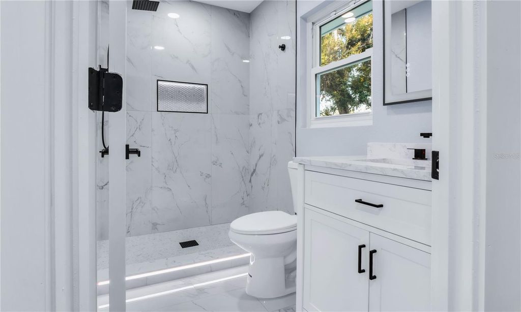 Image 24 of property listing at 1007 NW 82ND STREET, Bradenton, FL 34209