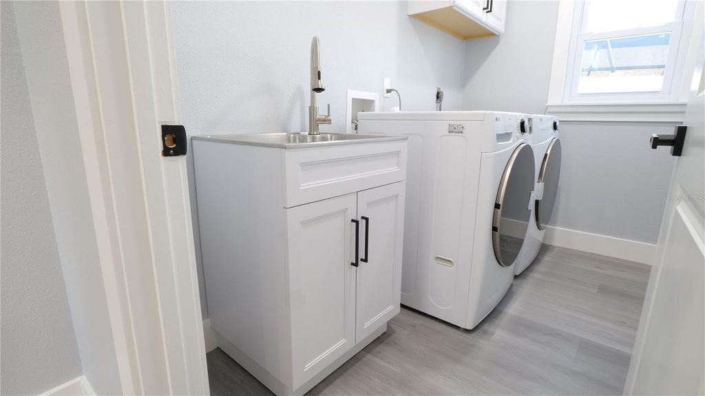 Image 25 of property listing at 1007 NW 82ND STREET, Bradenton, FL 34209