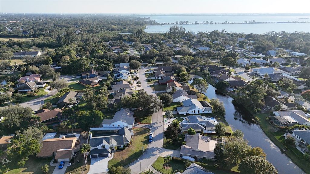 Image 46 of property listing at 1007 NW 82ND STREET, Bradenton, FL 34209