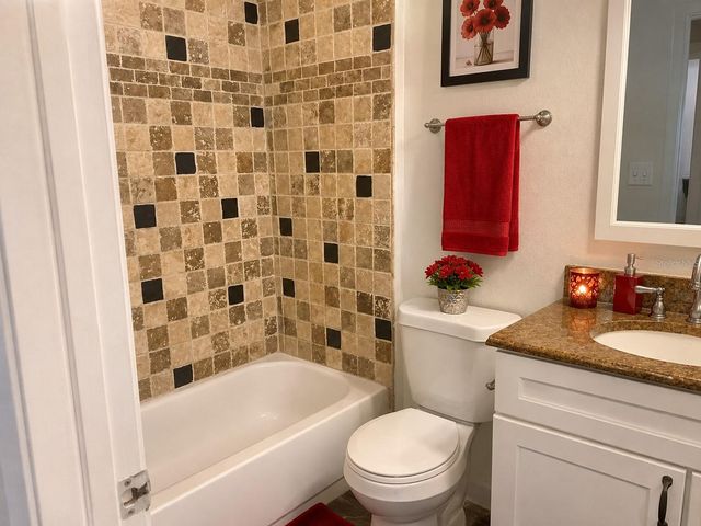 21 SANDALWOOD DRIVE, Davenport, FL 33837
