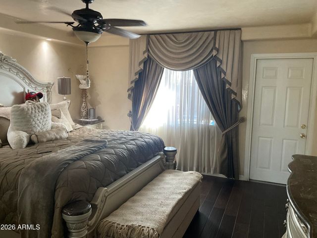 4801 W STATE Avenue, Glendale, AZ 85301