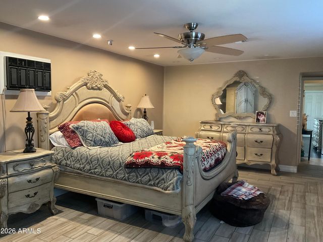 4801 W STATE Avenue, Glendale, AZ 85301