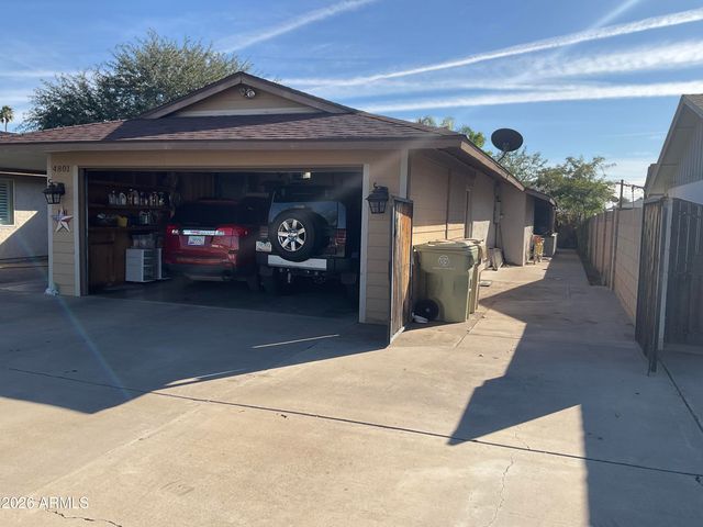 4801 W STATE Avenue, Glendale, AZ 85301