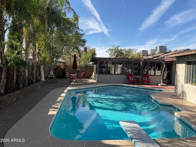 4801 W STATE Avenue, Glendale, AZ 85301