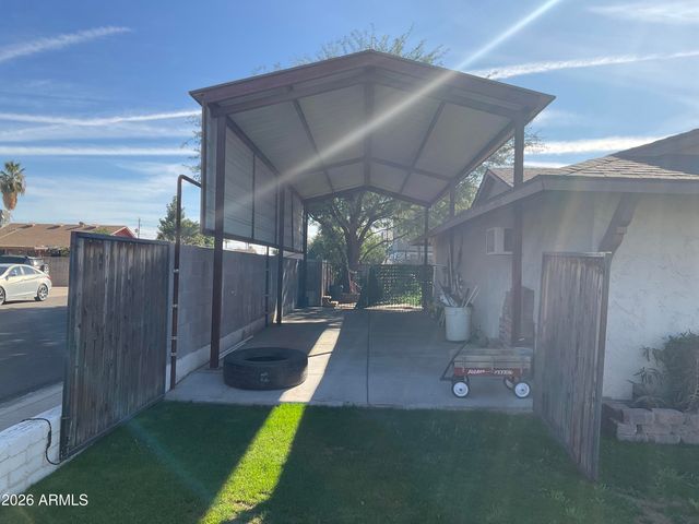 4801 W STATE Avenue, Glendale, AZ 85301