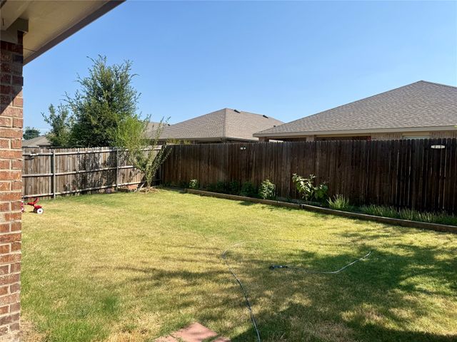 2900 Peony Drive, Sherman, TX 75092