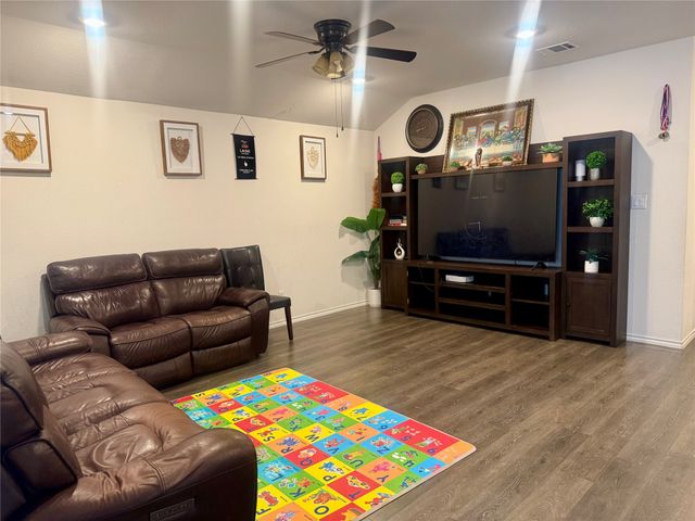 2900 Peony Drive, Sherman, TX 75092