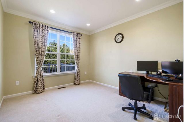 27 Potomac Avenue, Monroe, NJ 08831