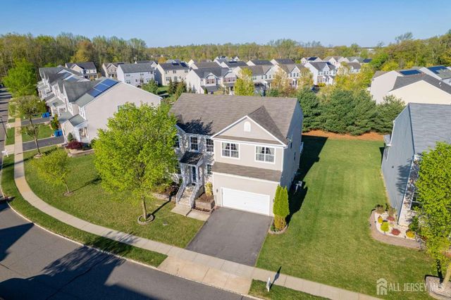 27 Potomac Avenue, Monroe, NJ 08831