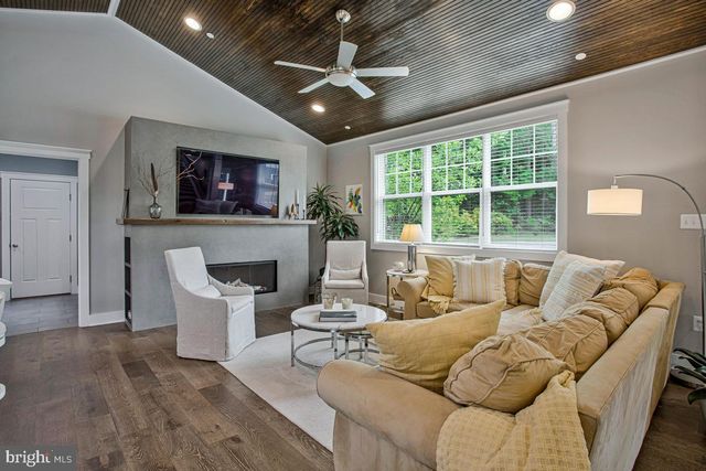 2978 VALLEY VIEW RD, Annapolis, MD 21401