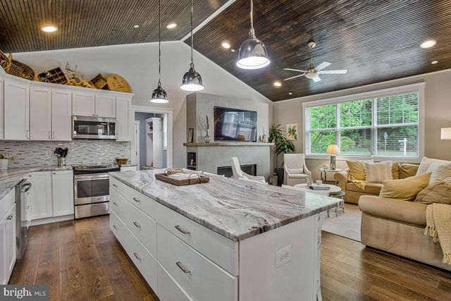 2978 VALLEY VIEW RD, Annapolis, MD 21401