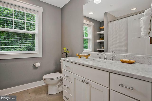 2978 VALLEY VIEW RD, Annapolis, MD 21401