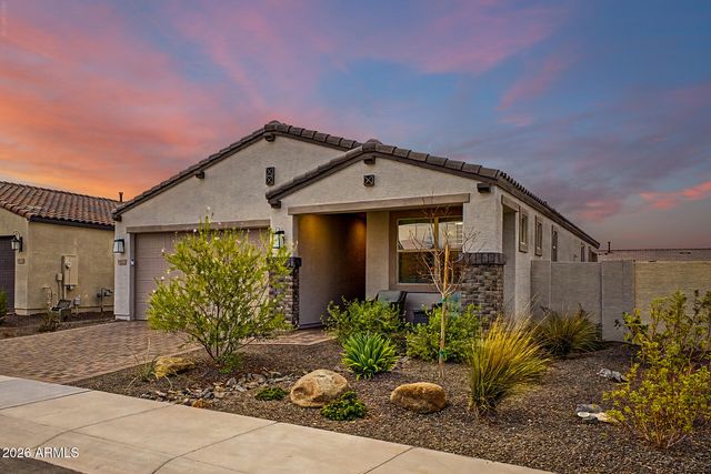 18123 W HIDDENVIEW Drive, Goodyear, AZ 85338