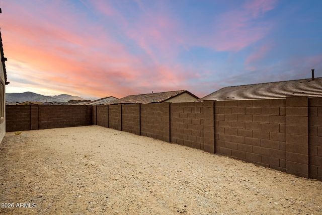 18123 W HIDDENVIEW Drive, Goodyear, AZ 85338