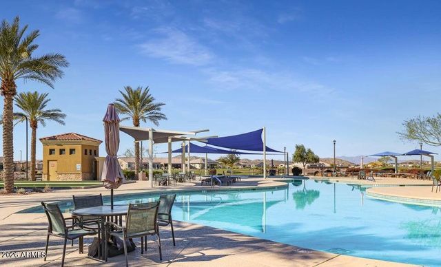 18123 W HIDDENVIEW Drive, Goodyear, AZ 85338