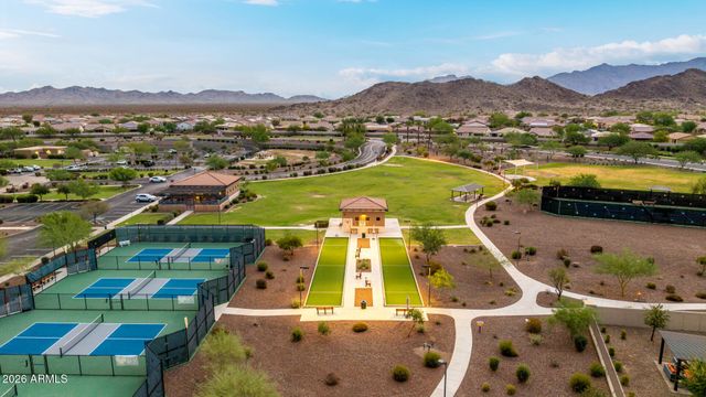 18123 W HIDDENVIEW Drive, Goodyear, AZ 85338