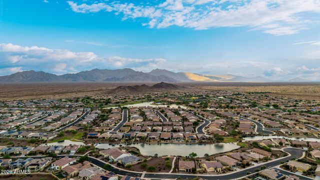 18123 W HIDDENVIEW Drive, Goodyear, AZ 85338