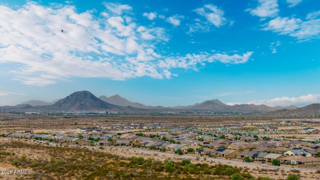 18123 W HIDDENVIEW Drive, Goodyear, AZ 85338