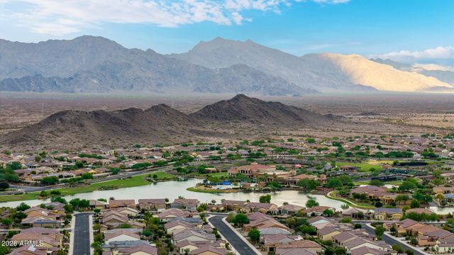 18123 W HIDDENVIEW Drive, Goodyear, AZ 85338
