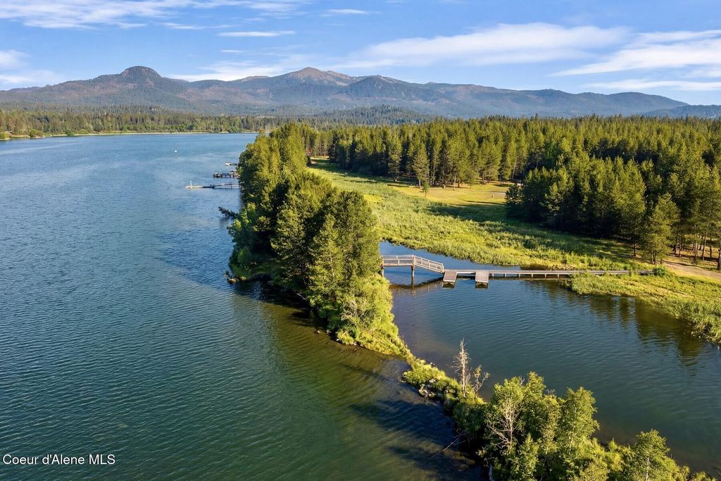 NKA Bishops Bay LN, Sagle, ID 83860 photo 12