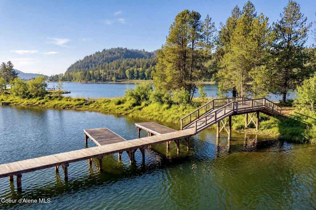 NKA Bishops Bay LN, Sagle, ID 83860 photo 13