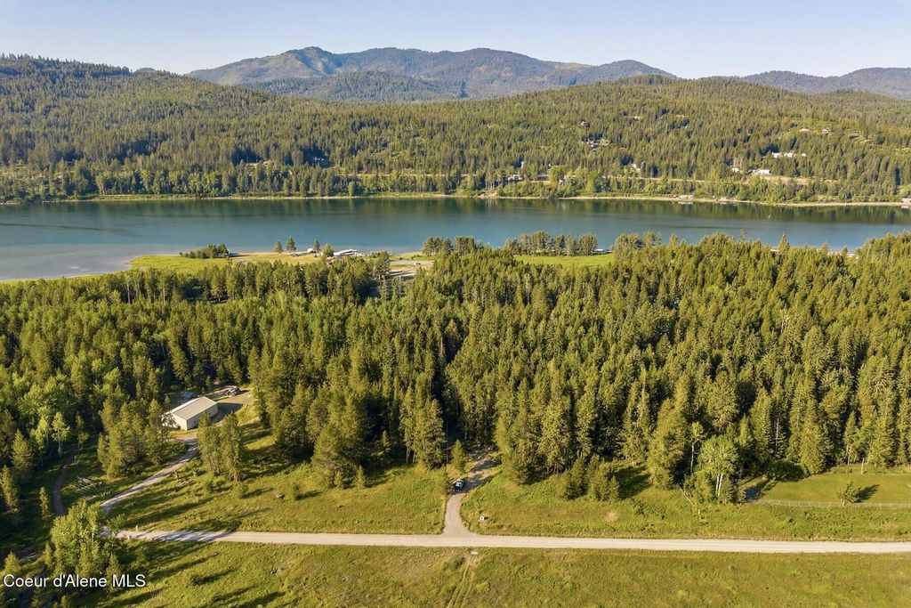 NKA Bishops Bay LN, Sagle, ID 83860 photo 7