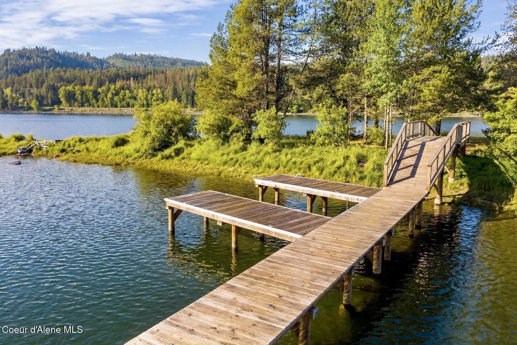 NKA Bishops Bay LN, Sagle, ID 83860 photo 9