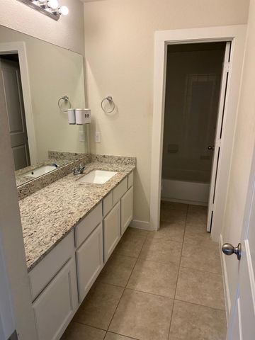 5038 Azalea Trace Drive, Houston, TX 77066