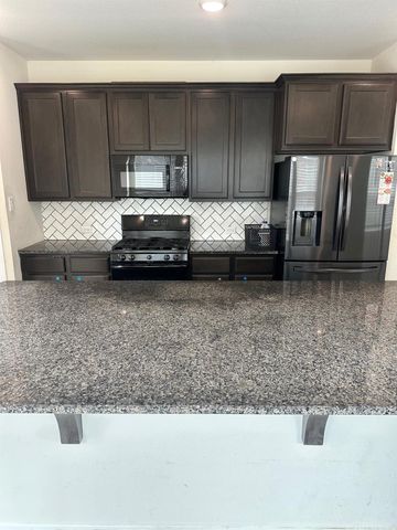 5038 Azalea Trace Drive, Houston, TX 77066