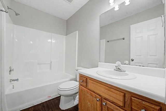 176 Shallow Ridge Lane NE, Kennesaw, GA 30144