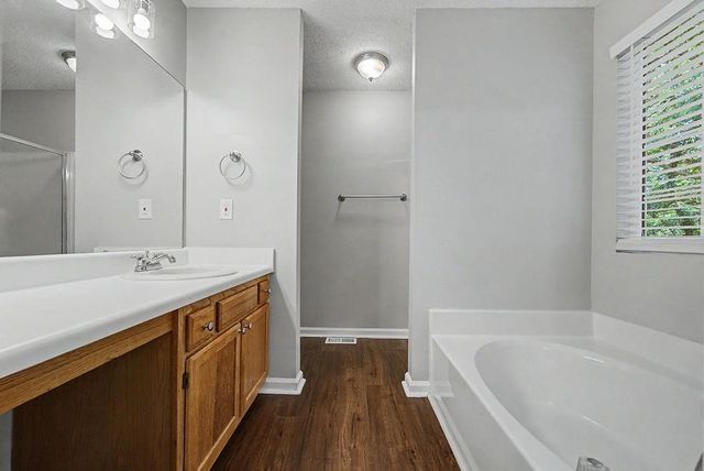 176 Shallow Ridge Lane NE, Kennesaw, GA 30144