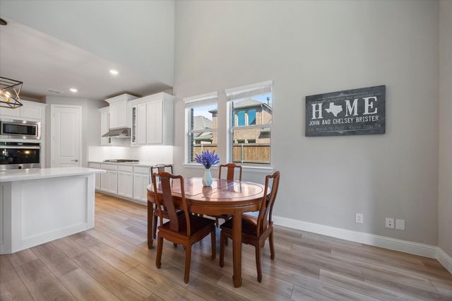 7504 Larson Lane, Rowlett, TX 75089
