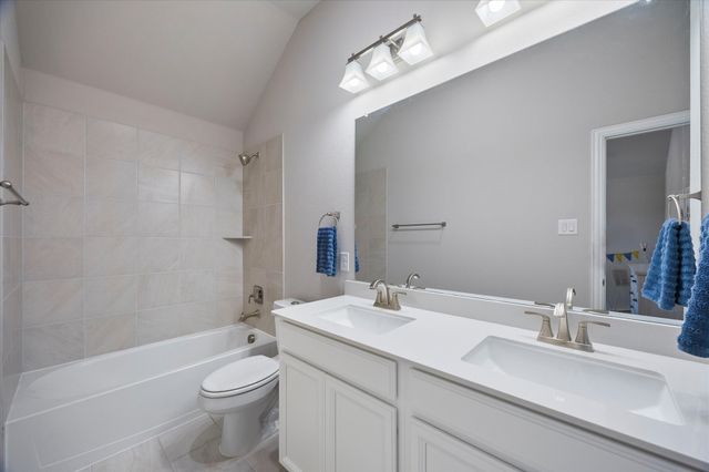 7504 Larson Lane, Rowlett, TX 75089