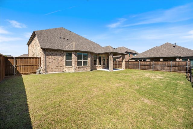 7504 Larson Lane, Rowlett, TX 75089