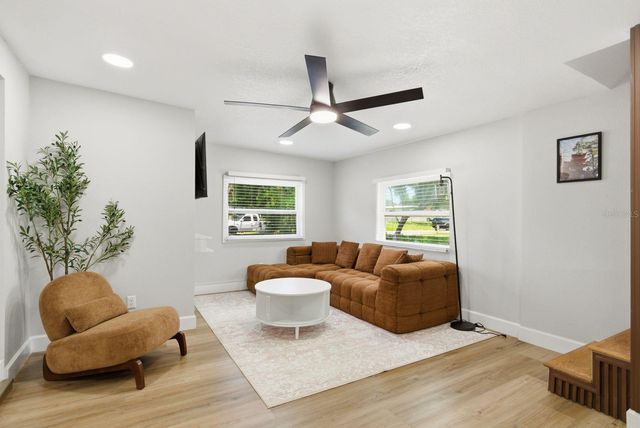 8274 ROSE TERRACE, Seminole, FL 33777