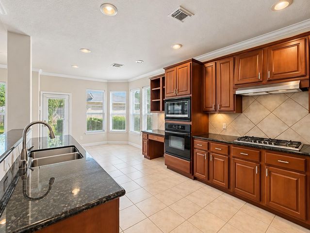19538 Piney Lake Drive, Spring, TX 77388