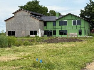 1411 S Hudnall Road, Oak Grove, MO 64075
