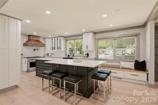 2919 Colony Road, Charlotte, NC 28211