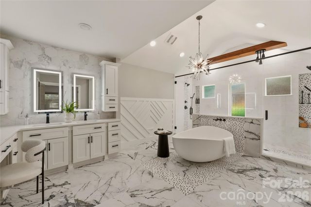 2919 Colony Road, Charlotte, NC 28211