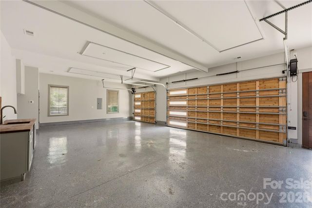 2919 Colony Road, Charlotte, NC 28211