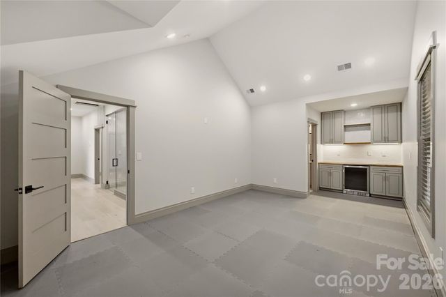 2919 Colony Road, Charlotte, NC 28211