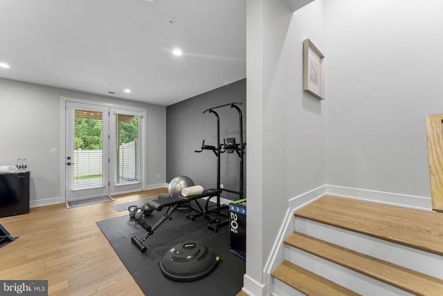 42464 MILDRED LANDING SQ, Ashburn, VA 20148