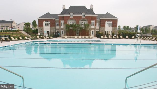 42464 MILDRED LANDING SQ, Ashburn, VA 20148