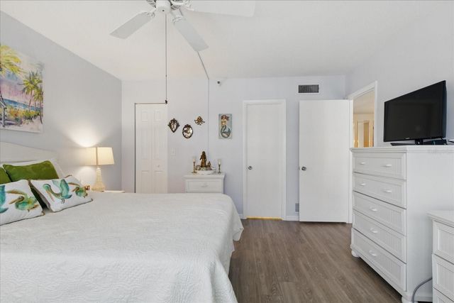 244 SAINT AUGUSTINE 605, Venice, FL 34285