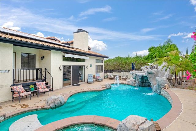 2429 Cliff Road, Upland, CA 91784