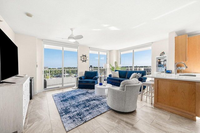 625 Casa Loma Boulevard 602, Boynton Beach, FL 33435