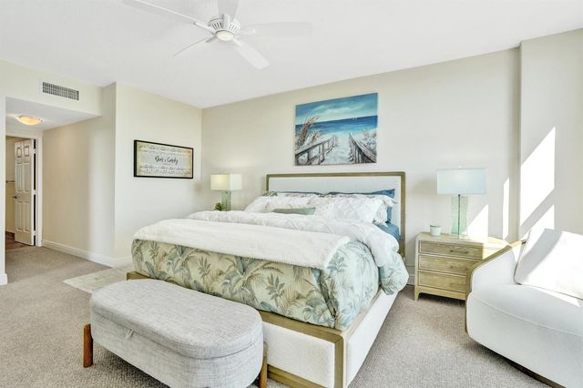 625 Casa Loma Boulevard 602, Boynton Beach, FL 33435