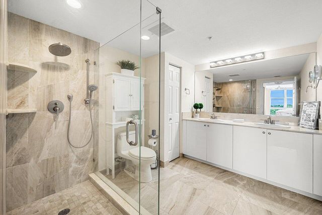 625 Casa Loma Boulevard 602, Boynton Beach, FL 33435