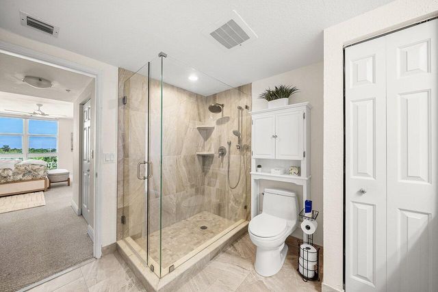 625 Casa Loma Boulevard 602, Boynton Beach, FL 33435