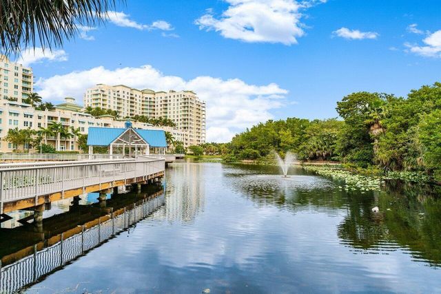625 Casa Loma Boulevard 602, Boynton Beach, FL 33435